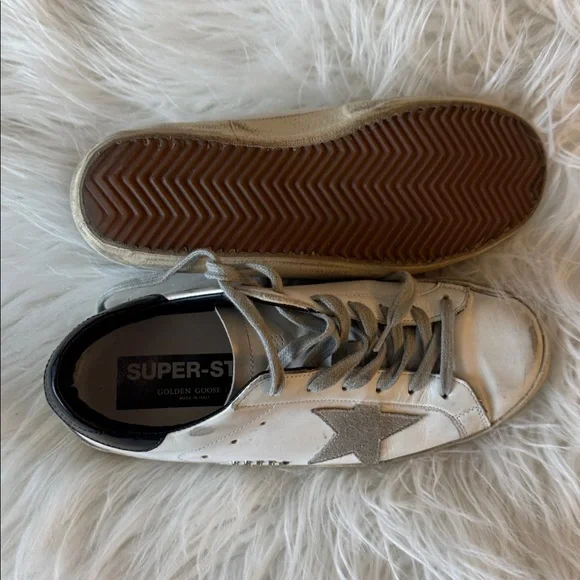 Golden goose sneakers size 8 - Picture 5 of 8
